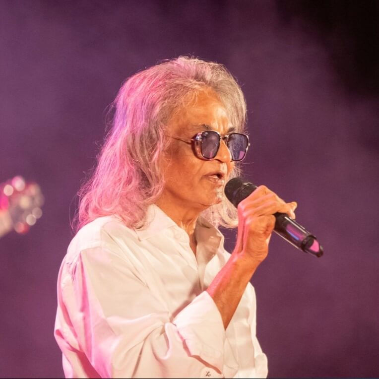 senaka,batagoda,senakabatagoda,senaka batagoda,sereenabatagoda,sereena,Sri Lanka,Folk music,Musician,Singing,Percussion,Rock,Reggae,Pop,Versatility,Vocalist,Guitarist